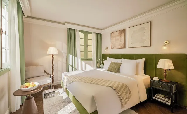 غرفة بريميير بسرير كينج بإطلالة على الحديقة، President Maison Signature by M Village, a brand of Modern Village Lifestyle 1/6