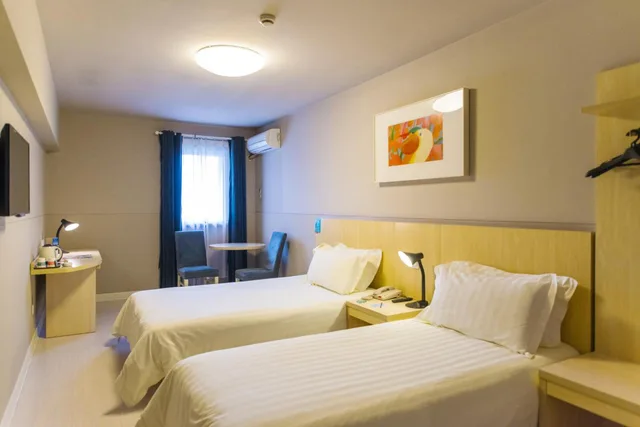 غرفة بزنس بسريرين منفصلين، Jinjiang Inn (Daqing Honggang) 3/4