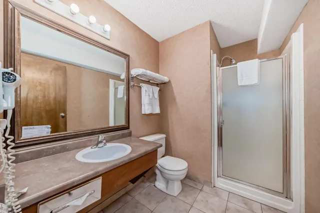 جناح عائلي ديلوكس، Stony Plain Inn & Suites 4/4