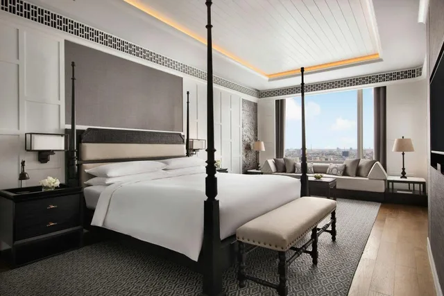 Vice President, Suite, King Bed, Club Lounge Access، Marriott Bangkok Hotel the Surawongse 1/2