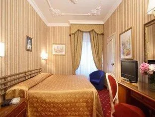غرفة اقتصادية، Hotel Eliseo 1/1