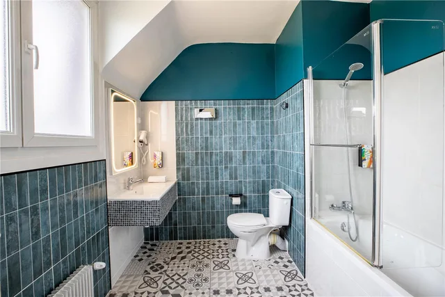 غرفة كلاسيكية بسرير كوين، Sure Hotel by Best Western Port Jerome - Le Havre 8/8