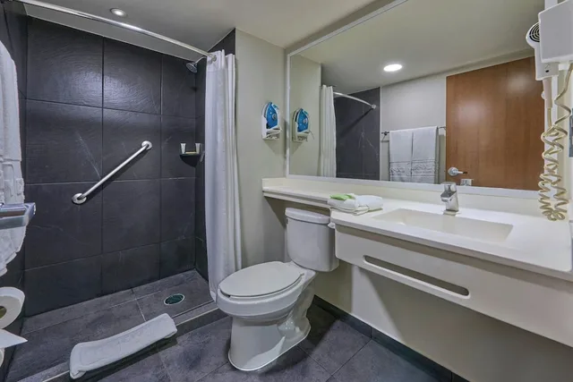 غرفة بسريرين مزدوجين، City Express by Marriott La Paz 3/3