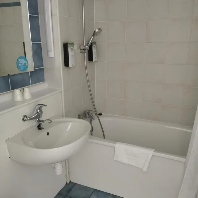 Room, Double Bed, Campanile Nancy Est Essey 3/5