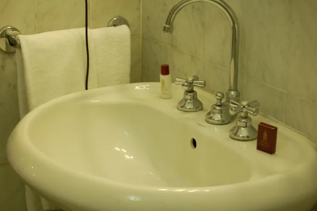 غرفة مفردة، Hotel Chelsea 4/15