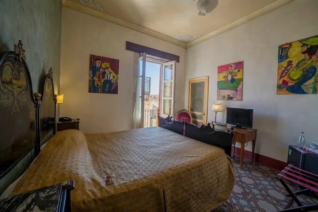 Classic, Charme Hotel Henrys House 1/9
