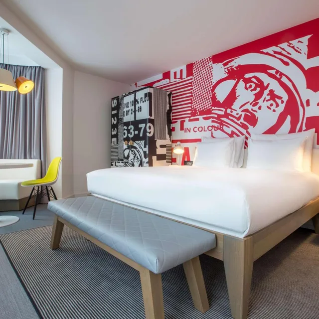 غرفة سوبيريور ركنية بسرير كينج، Radisson RED, Brussels 2/9