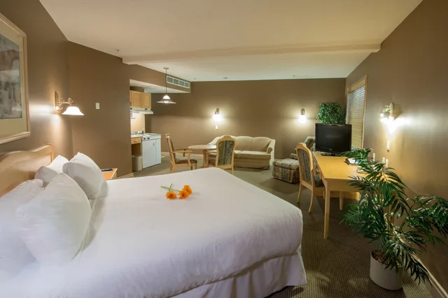 غرفة تنفيذية بسرير كينج، Podollan Inn Fort McMurray 2/7