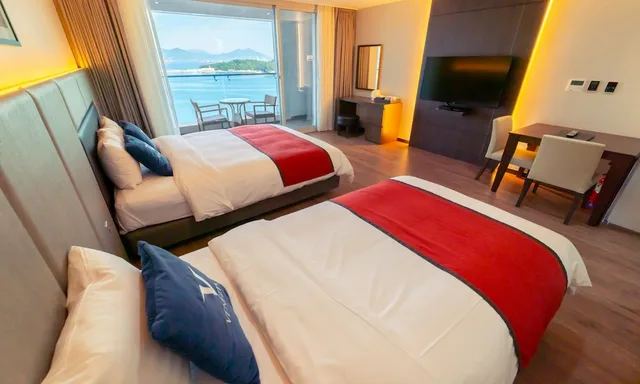 Ondol, Deluxe, Family, Futon Bed, 1 King and 1 Single Beds, Ocean View، Yeosu Venezia Hotel & Suites 1/10