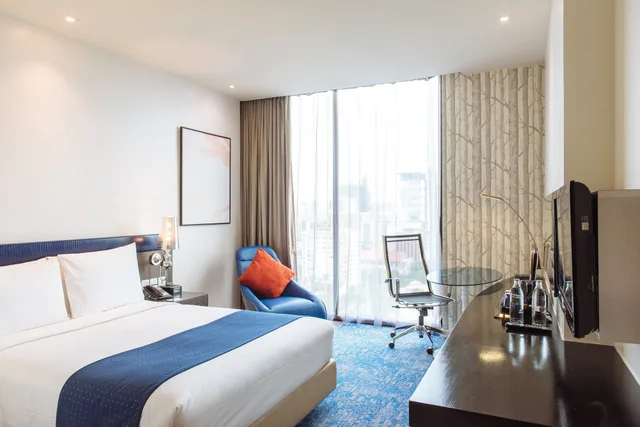 Room, Queen Bed, Stadium View, Accessible, Holiday Inn Express Bangkok Siam 2/7