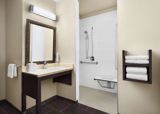 جناح استوديو بسرير كوين بإطلالة لذوي الإعاقة، Homewood Suites by Hilton Cathedral City Palm Springs 2/3