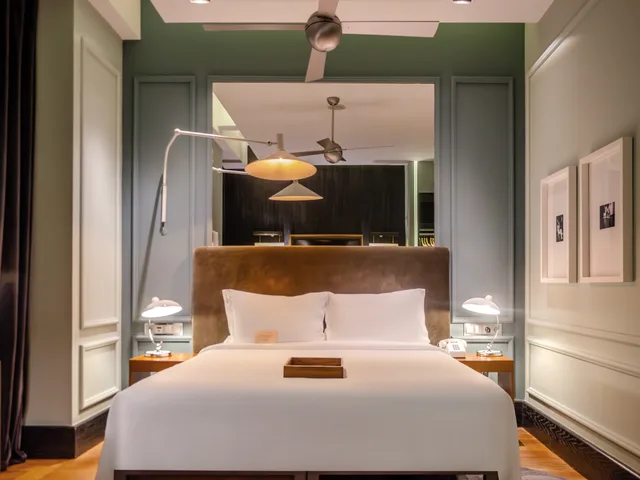 Charming Deluxe، Browns Central Hotel 9/10
