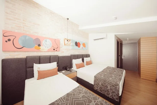 Deluxe, Triple, Laren Business Hotel And Spa 3/6