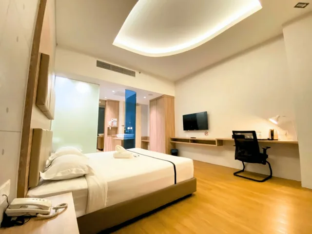 غرفة بسرير كوين، Top Holiday Hotel 5/7