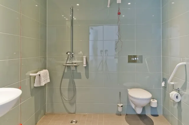 غرفة قياسية بسريرين منفصلين، Premier Inn München City West 3/7