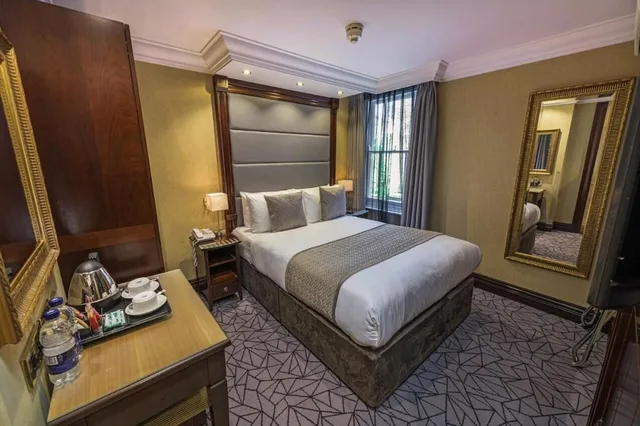غرفة بسرير مزدوج، Hyde Park International Hotel 3/6