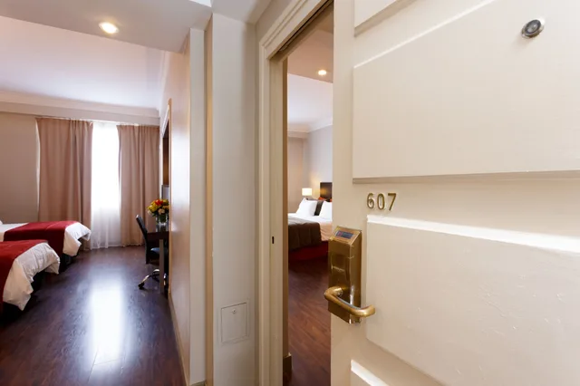 غرفة قياسية رباعية بسرير كوين وسريرين منفصلين، 1253 Recoleta Small Hotel 9/10