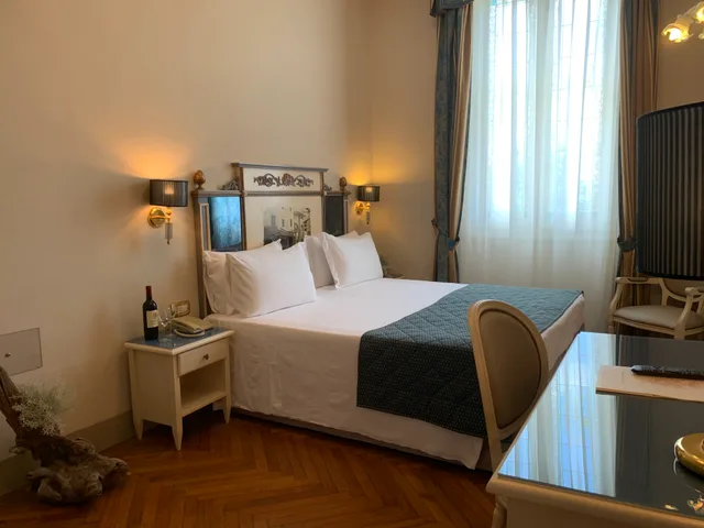غرفة قياسية بسرير مزدوج أو سريرين منفصلين، Hotel Donatello 2/3