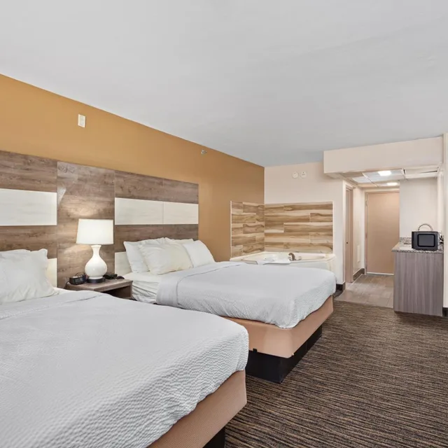 Family, Sea Front، Americana Motor Inn Oceanfront 4/10