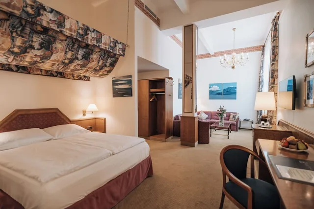 جناح جونيور بسرير كوين، Viktoria Hotel Cologne 1/6