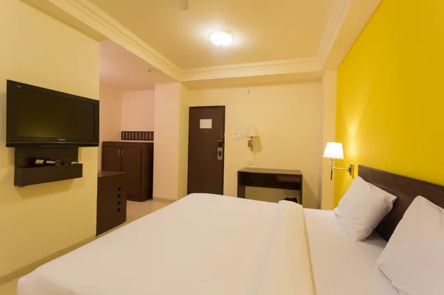 جناح تنفيذي بسرير كوين بغرفة نوم واحدة، Ginger Hotel Thane 3/10