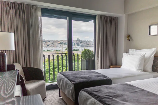 غرفة عائلية بإطلالة على البحر بغرفتين، Meg Hotel 1/1