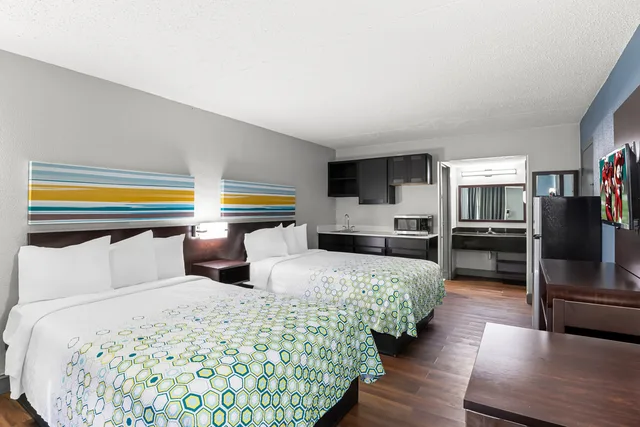 Non-Smoking Studio 2 Full Beds، HomeTowne Studios Richmond - Airport/ Sandston 1/3