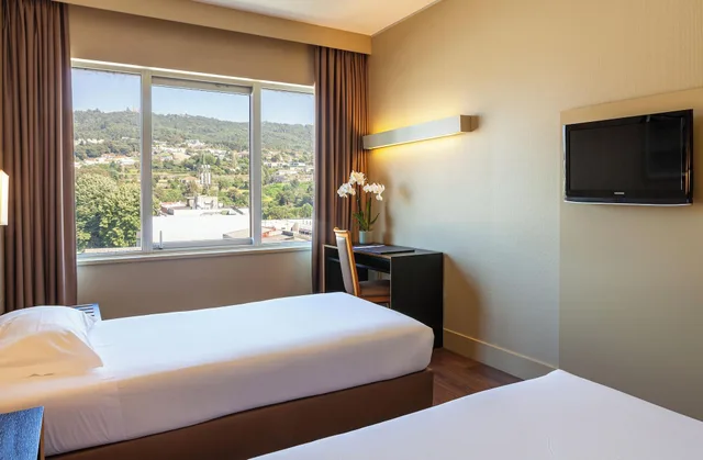 Room, Single, Twin Beds, Fundador 2/5