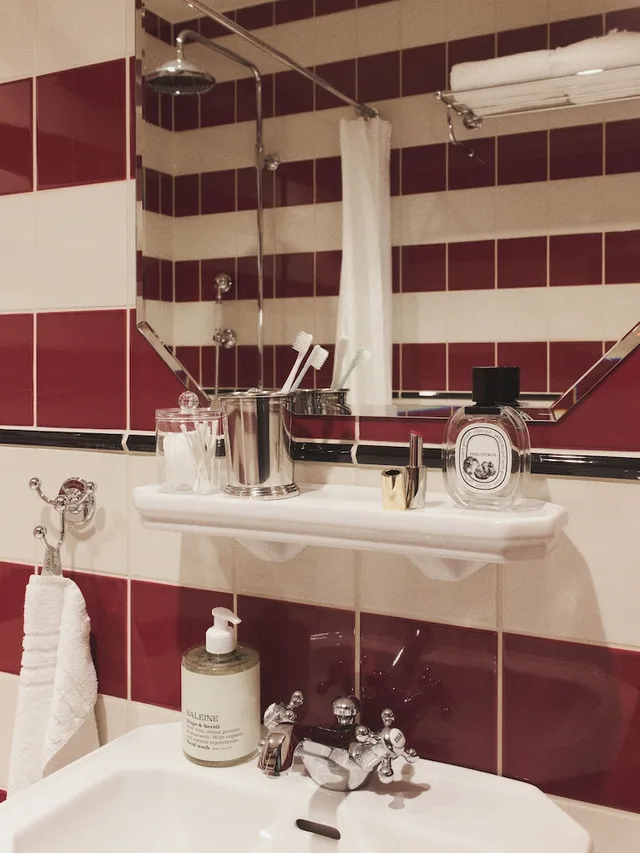 جناح بسرير كوين، Hotel Bella Grande 2/2