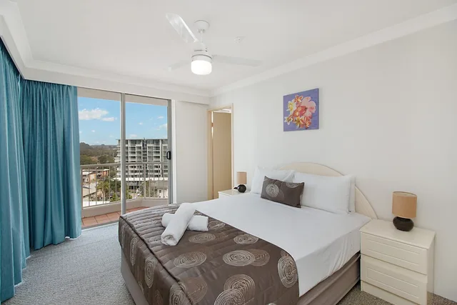 شقة اقتصادية بسرير كوين بغرفة نوم واحدة، Meridian Tower Apartments 1/2