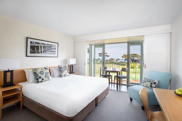 Classic, Twin Beds, Resort View، Mantra Lorne 1/9