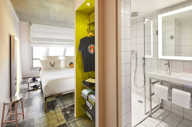 Mama, Medium, Double Bed، Mama Shelter Marseille 7/10