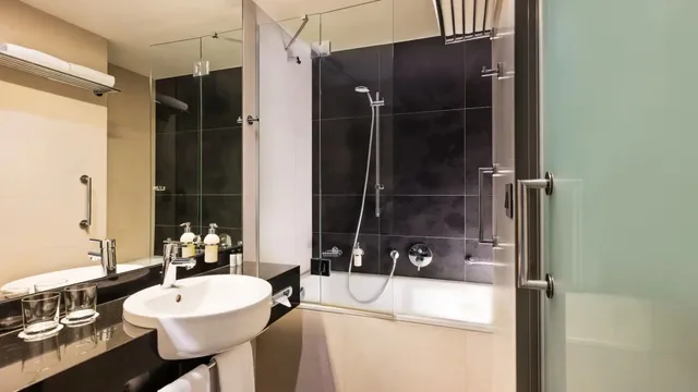 جناح جونيور، Lindner Hotel Bratislava, Part of Jdv by Hyatt 3/3