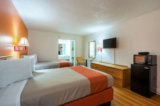 غرفة رباعية للمدخنين، Motel6 Perry, GA 1/10