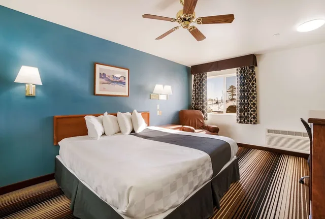 غرفة بسرير كينج، Americas Best Value Inn Green River 1/2