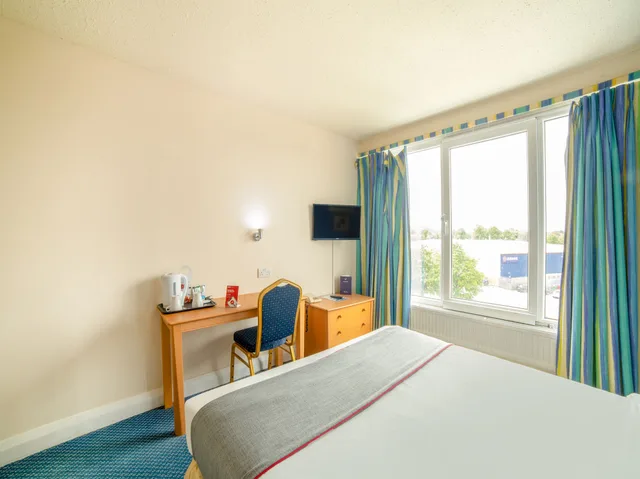 غرفة قياسية مزدوجة، OYO The Chiltern Hotel 4/9