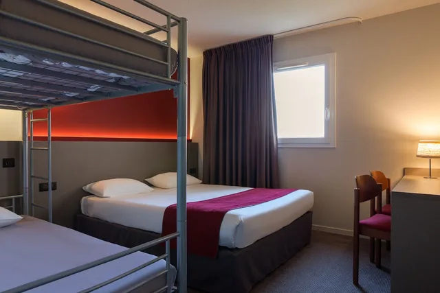 غرفة عائلية، Hotel the Originals Dax Nord Les Bruyeres 4/6