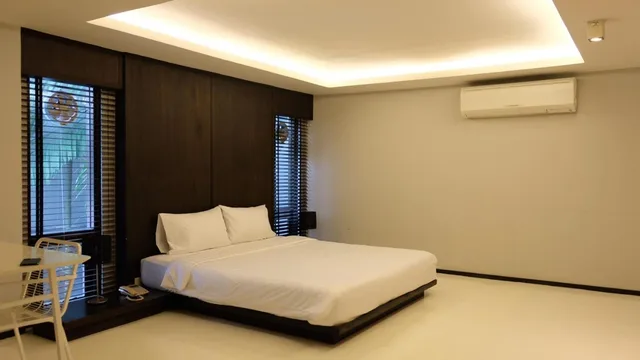 Cove, Deluxe, Corner, S2 Hotel 6/9
