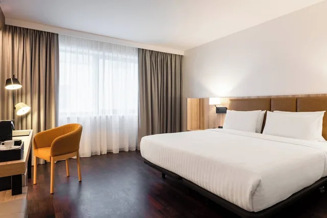 غرفة قياسية بسرير كينج بإطلالة على المدينة، AC Hotel by Marriott Bratislava Old Town (ex Austria Trend Hotel) 1/4