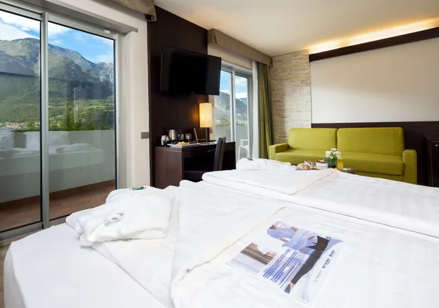 غرفة جونيور بسرير كينج مع أريكة، Best Western Hotel Adige 1/10