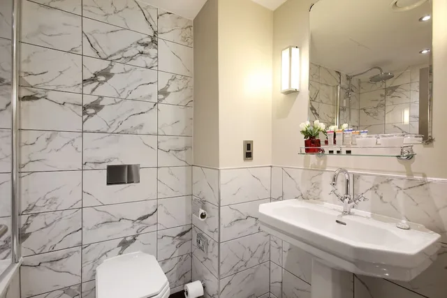جناح جونيور بسرير كينج، Pendley Manor 4/5