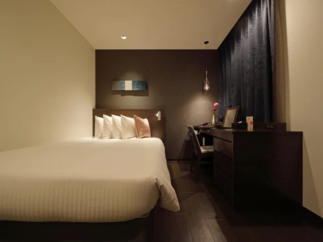 غرفة قياسية بسرير مزدوج بحوض استحمام، Red Roof Inn And Suites Osaka Namba Nippombashi 1/1