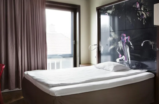 غرفة قياسية بسرير مزدوج أو سريرين منفصلين، Comfort Hotel Square 2/6