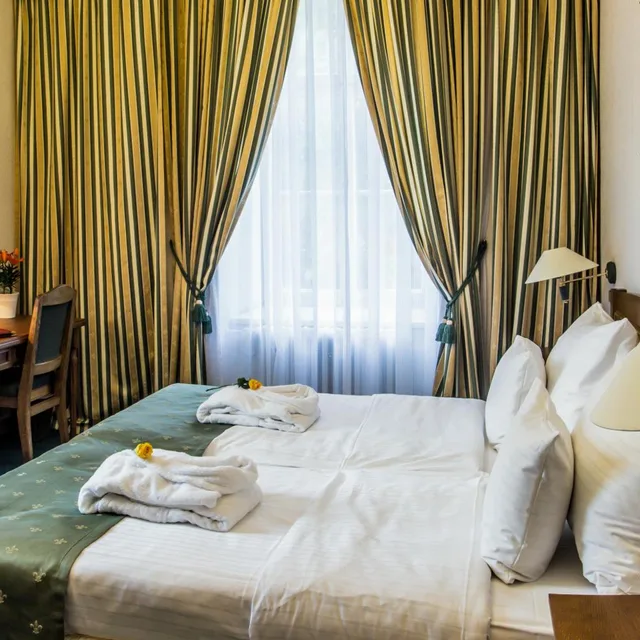 Room, King Bed, Castle View, Hotel Dvorak 1/4