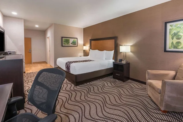 غرفة بسرير كينج، La Quinta Inn and Suites by Wyndham Idaho Falls/Ammon 2/4