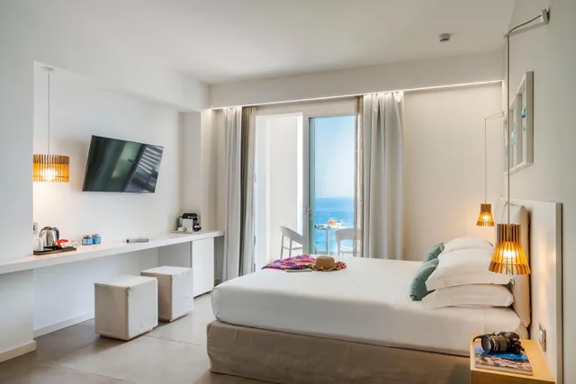 غرفة ديلوكس بسرير كينج بإطلالة على البحر، Albatros Beach Hotel 1/10