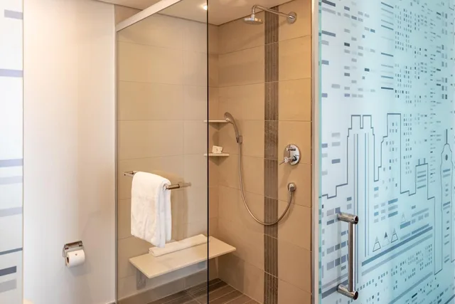 غرفة بسرير كينج، City Lodge Hotel at OR Tambo International Airport 6/7