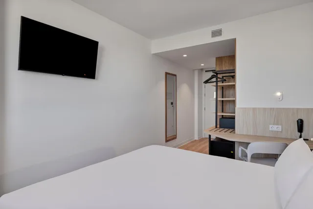 غرفة مزدوجة، B&B HOTEL Madrid Fuenlabrada Retail Park 2/8