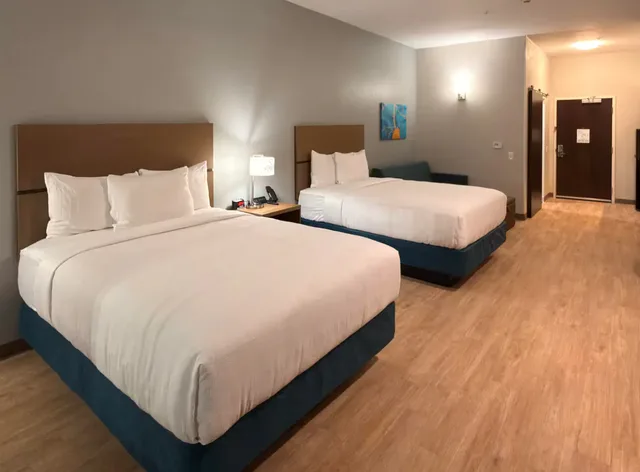 غرفة رباعية بسريرين كوين، Super 8 by Wyndham Chattanooga East/Hamilton Place 1/3