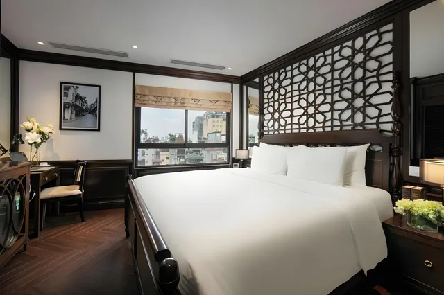 جناح تنفيذي بسرير كينج بإطلالة على المدينة، MAY DE VILLE Crown Hotel 1/1